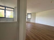 Erstbezug nach Renovierung! Großzügige 4-Zimmer-Wohnung in bester Lage Unterhaching - Unterhaching