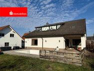 Freistehendes 1-Familienhaus mit 2 Wohneinheiten und Pool in Oberrodenbach - Rodenbach (Hessen)