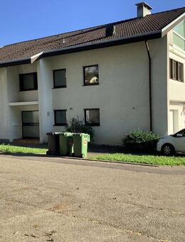 Gemütliche 5-Zimmer-Wohnung mit zwei Balkonen, ideal zum Selbstbezug oder auch als Kapitalanlage! - Appenweier