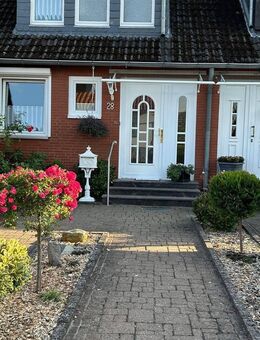 Charmantes Reihenmittelhaus mit Garten, Terrasse und Balkon in ruhiger Lage von Hermannsburg - Hermannsburg
