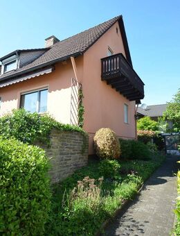 ***Einfamilienhaus mit Garage in zentraler, Siegburger Citylage*** - Siegburg