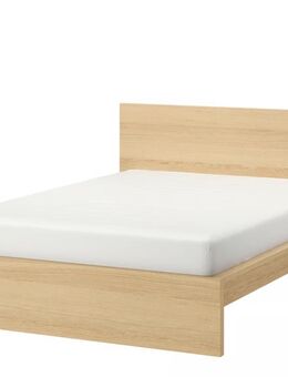 In Steglitz: Malm Bett 140er mit noch echtem Birkenholz Furnier - Berlin Steglitz-Zehlendorf