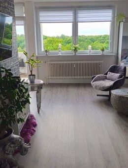 Schöne kernsanierte 3-Zimmerwohnung mit traumhaftem Weitblick - Langenhagen