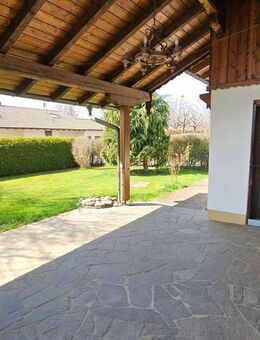 Chiemsee (3km) - Landhaus bei Chieming in ruhiger & sonniger Wohnlage - 910qm Garten, Doppelgarage - Nußdorf