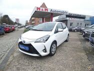 Toyota Yaris Hybrid Basis TÜV Neu & Garantie - Lübeck