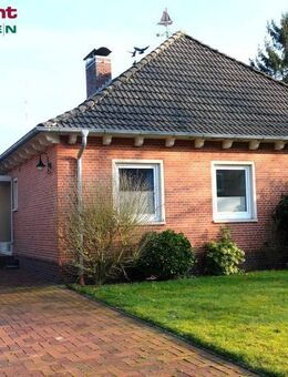 In Stadtnähe! Ein gut aufgeteilter und gepflegter Winkelbungalow mit Ausbaureserven - Aurich