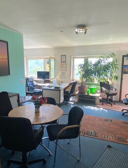 Gilching, sonnige 2-Zimmer-Wohnung in zentraler Lage - Gilching