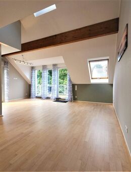 Maisonette-Perle mit zeitloser Eleganz: Helle, sehr gepflegte Wohnung in Immigrath - Langenfeld (Rheinland)