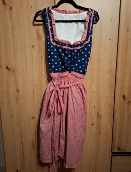 Dirndl mit Bluse - Neuwied Zentrum