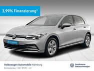 VW Golf, 1.5 VIII eTSI Life, Jahr 2023 - Hamburg