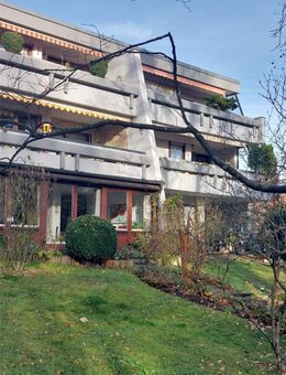 *Charmante 3 Zimmer-Wohnung mit schönem Terrassenbalkon in beliebter Wohnlage am südl. Stadtrand von Rosenheim* - Rosenheim