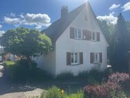 Wohnhaus in begehrter Wohnlage mit 2 Einheiten, Balkon, Terrasse und großem Garten sucht neue Mieter - Ellwangen (Jagst)
