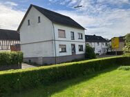 Altes Dorfhaus mit Scheune in Mündersbach/Westerwald. Sanierungsbedürftig aber mit viel Potential. - Mündersbach