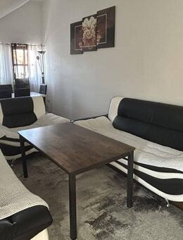 Nähe Regensburg! Riesige gepflegte 5-Zi-ETW mit EBK & 2 Stellplätzen! Auch für Gewerbe geeignet! - Nittendorf (Markt)