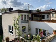Helles Ein- bis Zweifamilienhaus mit terrassenartigem Garten - Warburg (Hansestadt)