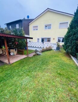 Attraktive Investition: Gepflegtes Zweifamilienhaus mit stabilen Mieten - Osthofen