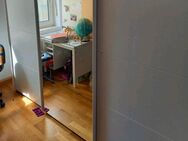 Kleiderschrank 3 türig - München