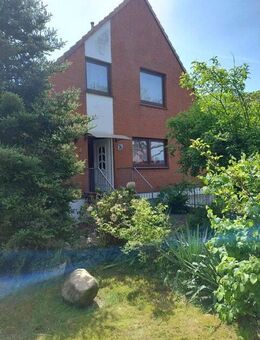 Einfamilienhaus in Sackgassenlage mit Garten, Terrasse, Pool & Garage – Bremen-Rekum - Bremen