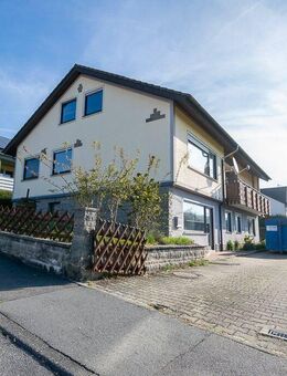 Kurzfristig beziehbar. Zweifamilienhaus mit Einliegerwohnung - Ingelfingen