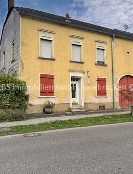 Charmantes Sanierungsobjekt mit großem Grundstück und vielseitigem Nebengebäude - Igel