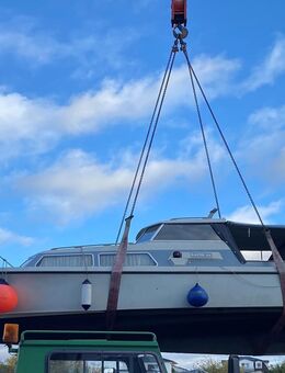 Motorboot Safir 24 - Motor & Getriebe neu - Gifhorn