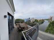 Exklusiver Ausblick über die Spree in Ihrem Penthouse über 2 Etage im DG *Aufzug *Kamin *Klimaanlage - Berlin