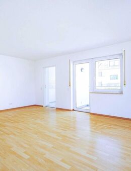 Lichtdurchflutete 2 ZI-Wohnung vor Freiburgs Toren! - March