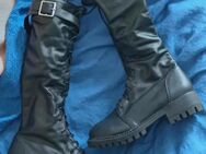 PU schwarze, lange Stiefel Gr 42 - Köln