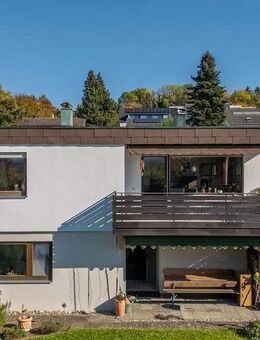 Großzügiges Einfamilienhaus mit sonnigem Gartengrundstück in bevorzugter Lage im Ravensburger Süden - Ravensburg