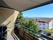 Stilvolle 4-Zimmer-Wohnung mit Balkon, Keller und Parkplatz in Plochingen - Plochingen