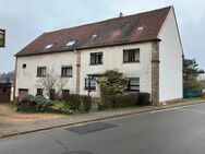 Zwangsversteigerung - Zweifamilienhaus und Garagen in Fronhofen - provisionsfrei für Ersteher! - Frohnhofen