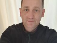 Ich suche Frauen fuer Freundschaft und gemeinsame Unternehmungen - Oberkochen