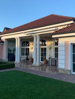 Schicke Villa mit Einlieger-Appartement: elegant, großzügig, barrierefrei… einzugsbereit - Bad Münder (Deister)
