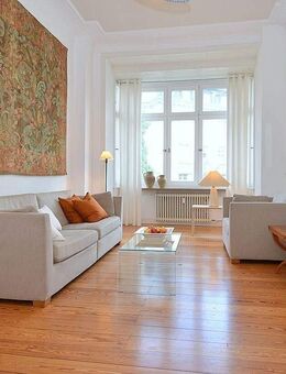 Exklusive, hochwertig möblierte 4-Zimmer Altbauwohnung in Wiesbaden - Wiesbaden