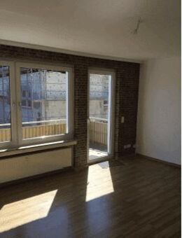 2-Zimmer-Wohnung mit Balkon, Stadtrand von Bad Homburg - Bad Homburg (Höhe)