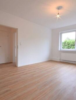 *Großzügige 3-Zimmer-OG-Wohnung in Schneverdingen zu vermieten* - Schneverdingen