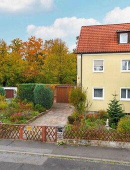 Charmante Doppelhaushälfte - naturnah wohnen! - Würzburg
