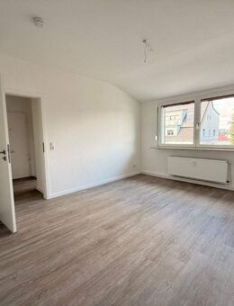 Frisch Renoviert! Elektroinstallation neu! 3,5-Zimmer-Wohnung in Höntrop zu vermieten - Bochum