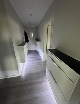 Top gepflegte moderne 3,5 Zimmer Wohnung in Wehofen - Duisburg