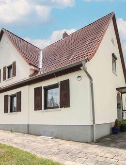 DHH mit Garage und kleinem Garten - Gröningen