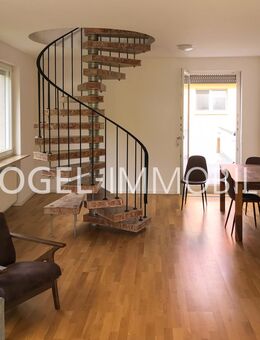 Großzügige 5-Zimmer-Wohnung mit Dachterrasse in der Altstadt - Würzburg