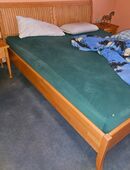 Ehebett plus 2 Nacht Kästchen in 90530