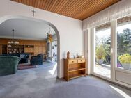 Odenthal-Voiswinkel: Exklusives Ein- bis Zweifamilienhaus mit Doppelgarage in begehrter Wohnlage - Odenthal