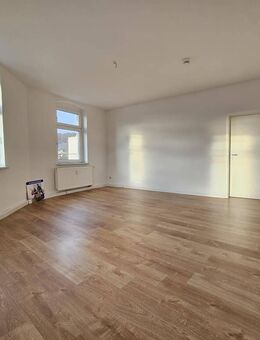 Schöne 4,5 Zimmer Wohnung, 2 Monate Mietfrei erhalten - Chemnitz