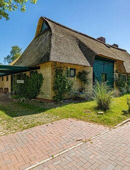 Sanierte Reetdach-Rarität in gefragter, ruhiger Lage, der ideale Rückzugsort für Individualisten - Weddingstedt