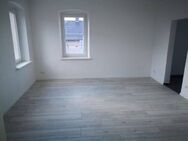 modern Wohnen in 2 Raum Wohnung mit Küche in Großröhrsdorf - Großröhrsdorf