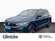 VW Tiguan, 2.0 TDI Move, Jahr 2024 - Kassel