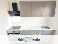 Helle, renovierte 2-Zimmer-Wohnung mit Balkon und moderner Ausstattung in Achim - Achim