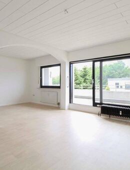 Penthouse mit Dachterrasse in zentrumsnaher Lage von Salzuflen - Frisch renoviert und bezugsbereit! - Bad Salzuflen