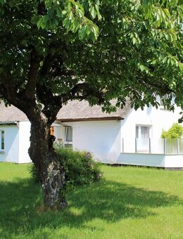 Ein Haus als Familiensitz in Mitten von Fuhlendorf am Bodstedter Bodden - in der Nähe von RDG - Fuhlendorf (Mecklenburg-Vorpommern)